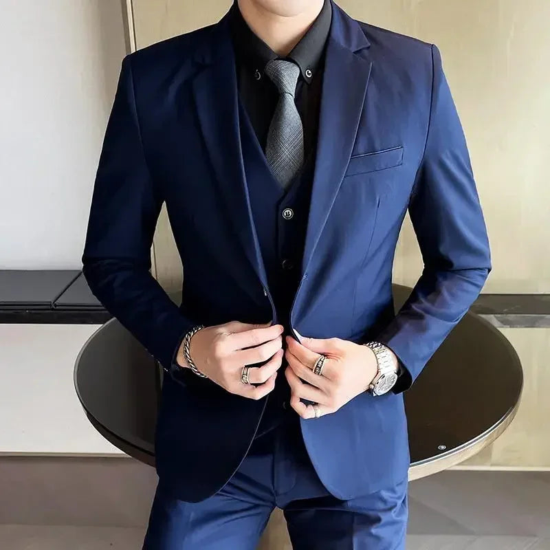 Suit  (Blazer+vest+pants)  Fashionable and Formal Outdoor Gentleman Solid Color Men's Business Wedding Host Gentleman's Suit